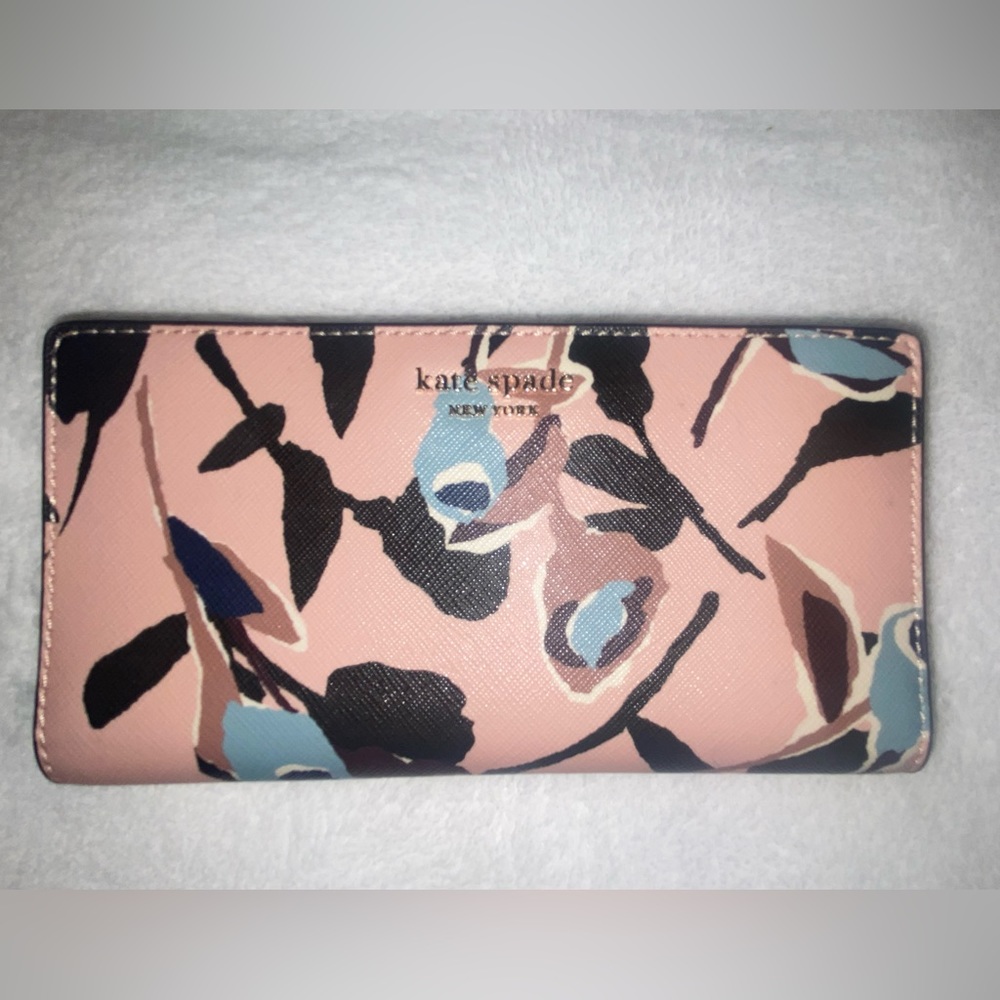 Authentic Kate Spade Bifold Wallet